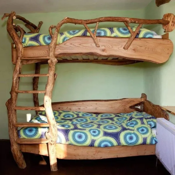 Кровать из дерева своими руками позволит создать индивидуальный дизайн