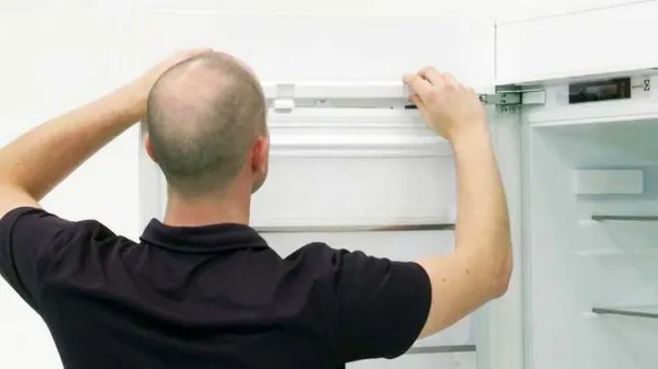 Как вмонтировать встраиваемый холодильник