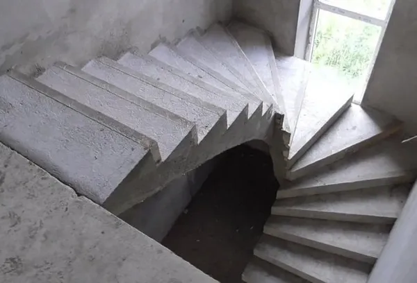 Крыльцо из бетона – как сделать от А до Я. Как сделать опалубку для лестницы. 5