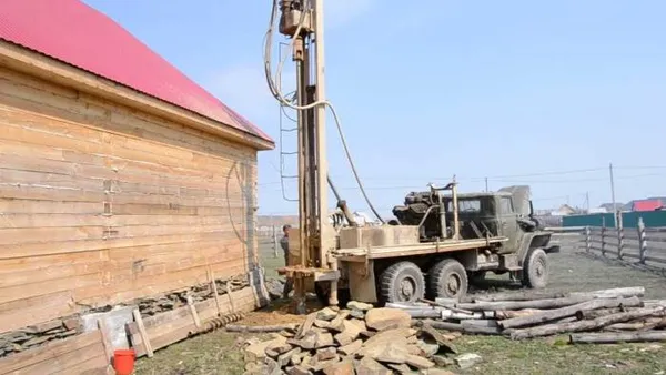 Когда лучше бурить скважину на воду