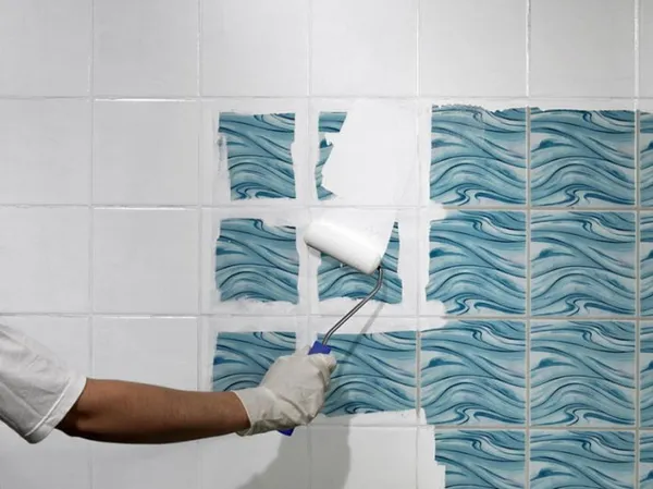 Покрасить плитку в ванной: этапы процесса шаг за шагом. Как покрасить плитку в ванной. 2