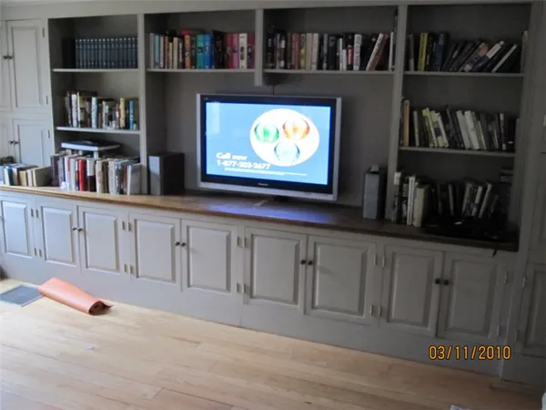 Высота телевизора в спальне: инструкция для новичков, как сделать правильные расчеты своими руками (реальные примеры). Телевизор в спальне на какой высоте. 7
