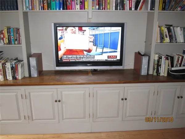 Высота телевизора в спальне: инструкция для новичков, как сделать правильные расчеты своими руками (реальные примеры). Телевизор в спальне на какой высоте. 10