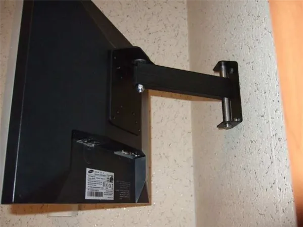 Высота телевизора в спальне: инструкция для новичков, как сделать правильные расчеты своими руками (реальные примеры). Телевизор в спальне на какой высоте. 52