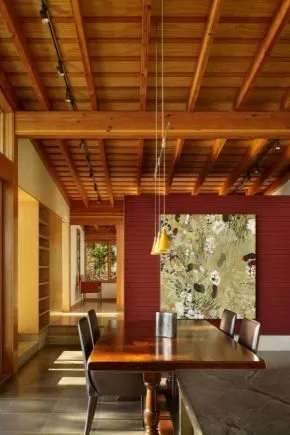 Распространенные способы подшивки потолка по деревянным балкам. Чем подшить потолок по деревянным балкам. 8